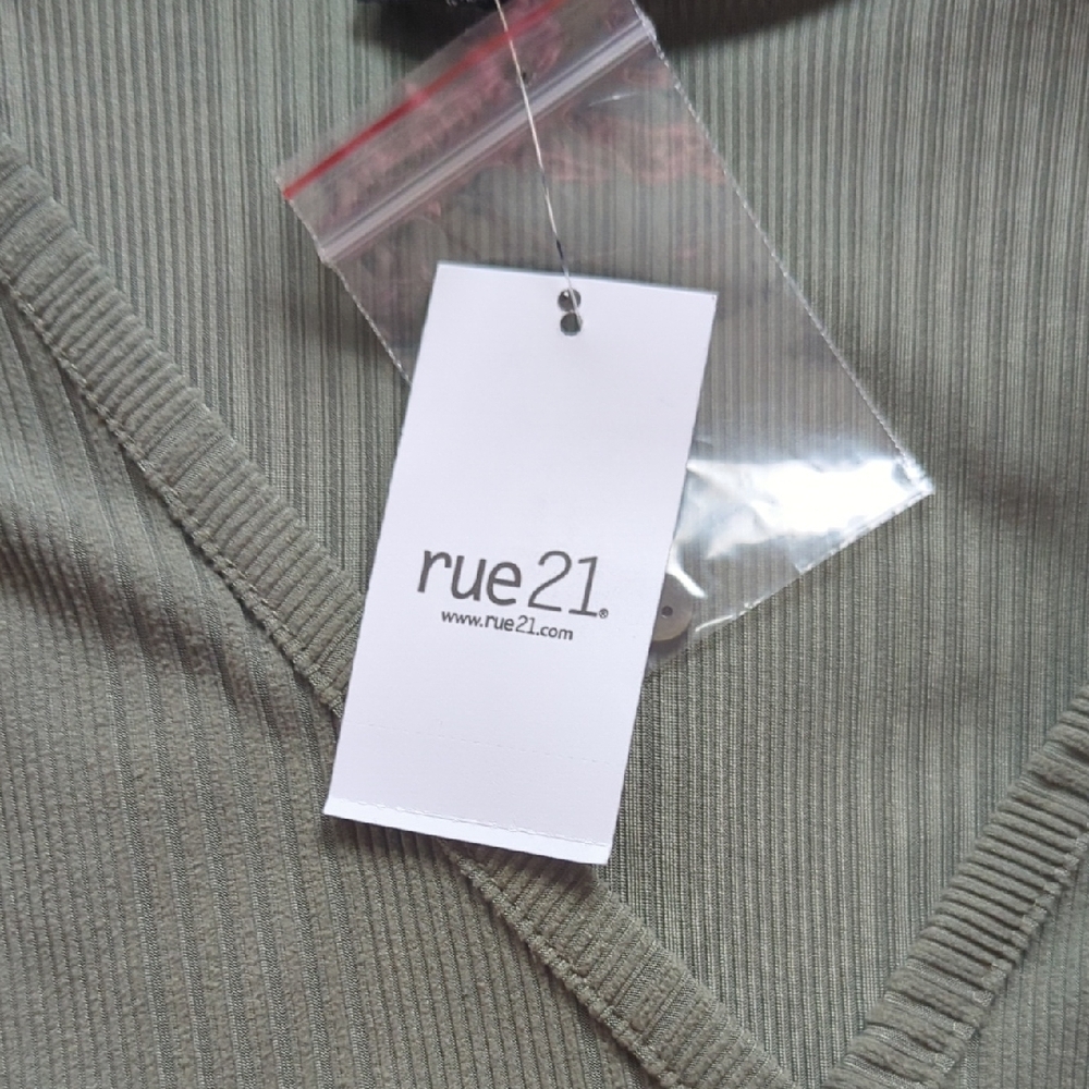 Rue21 Sage Green Ribbed Cardigan - Picture 2 of 4